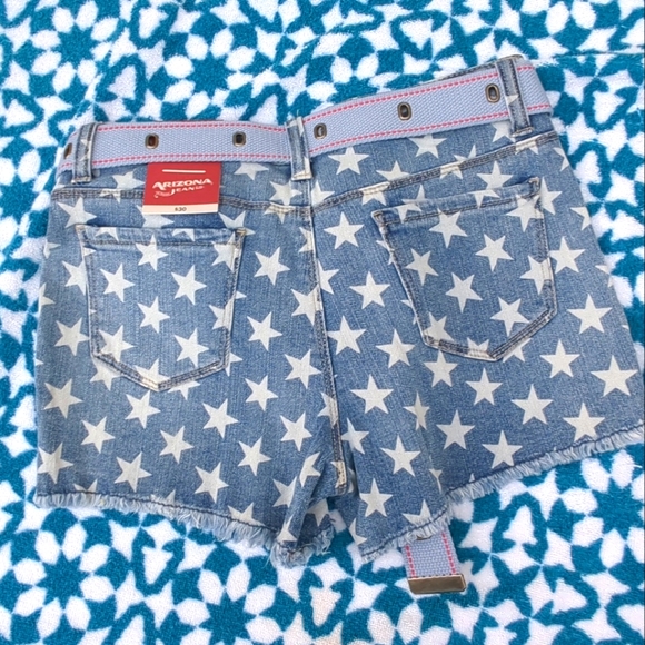 🇺🇲Arizona 💥SALE💥NWT Jean Shorts Size 16R (28x3) USA Flag Design Raw Hem - Picture 9 of 10